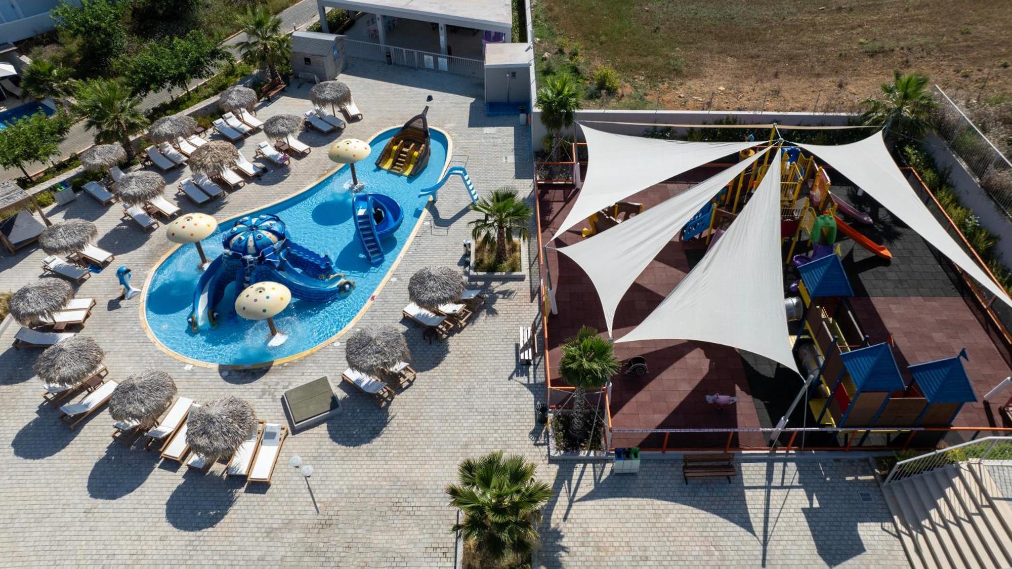 Anemos Luxury Grand Hotel 5*