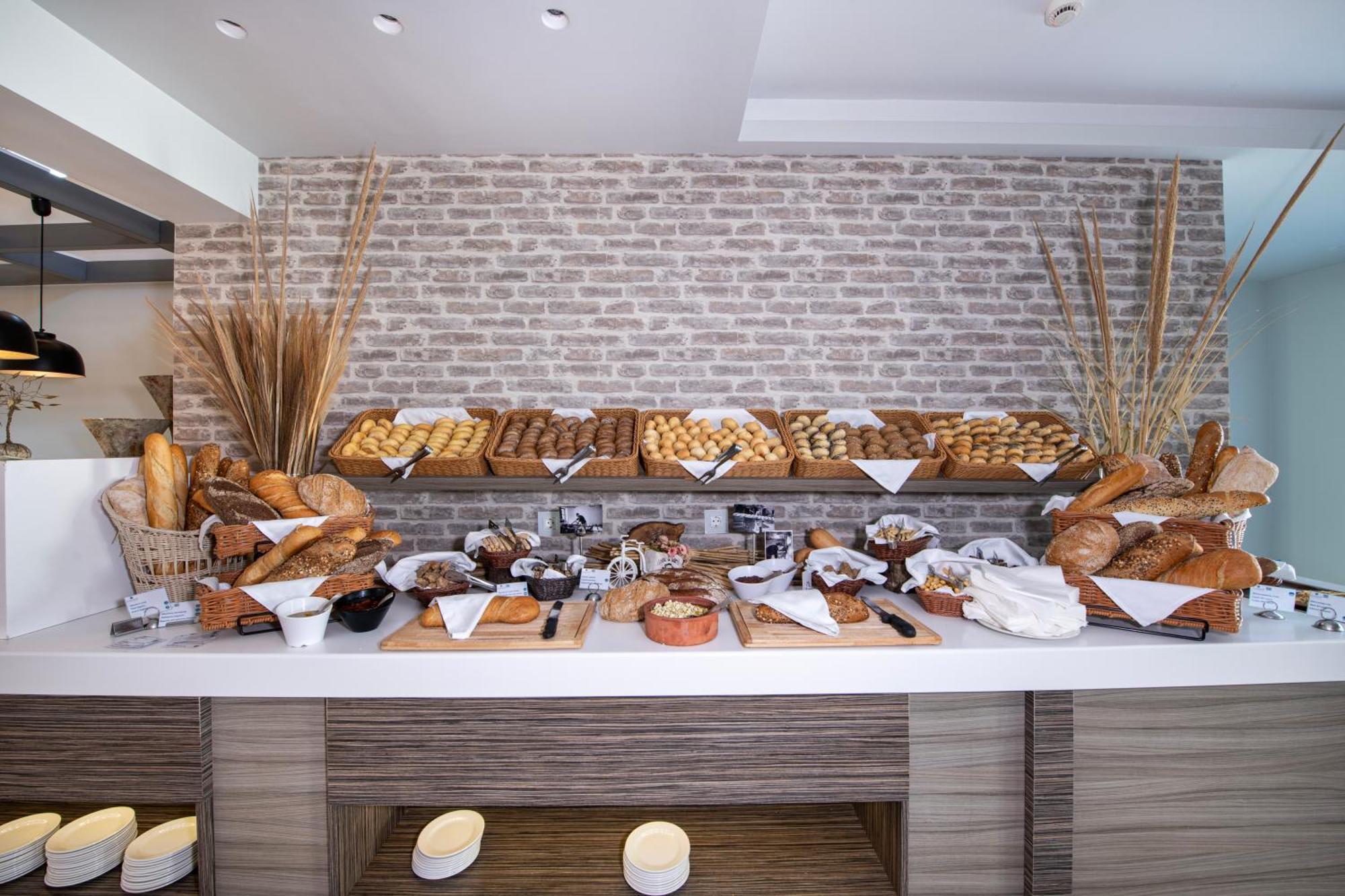 Anemos Luxury Grand